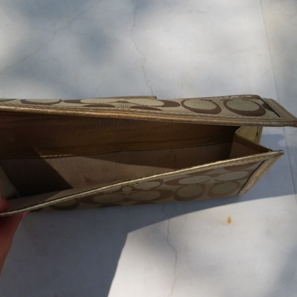 Wallet - Picture 2 of 3